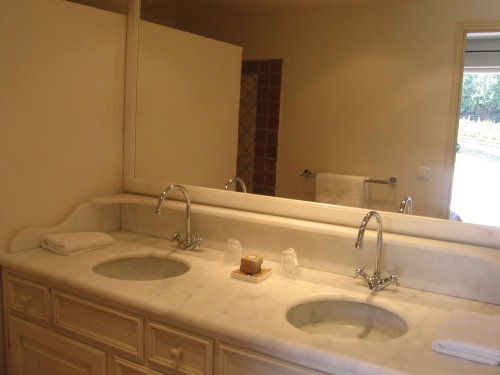 Salle de bains du Soleil